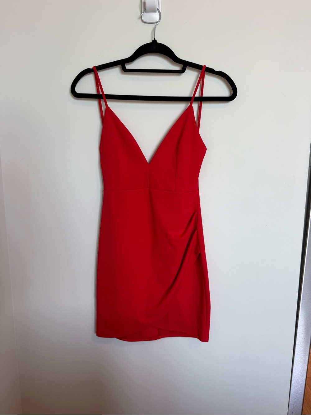 Blue Blush Red V-Neck Spaghetti Strap Mini Dress